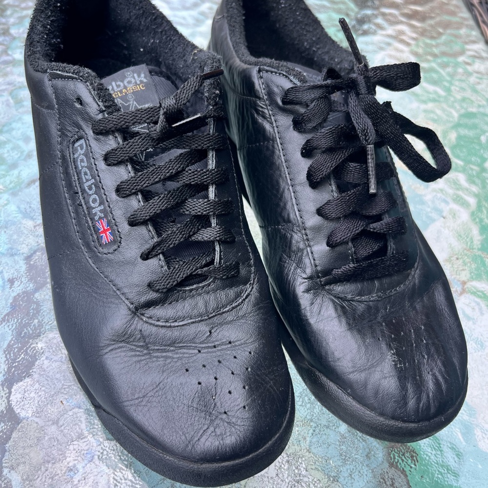 Reebok Black Sneakers with Leather Upper and Low-Top Design